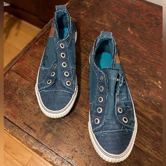 Blowfish pull on sneakers - Picture 3 of 5